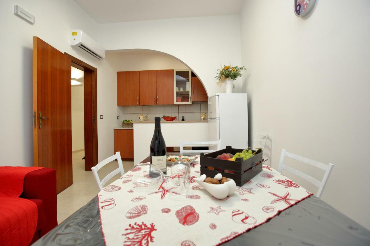 La Casa Di Cristina Apartment Авола Екстериор снимка