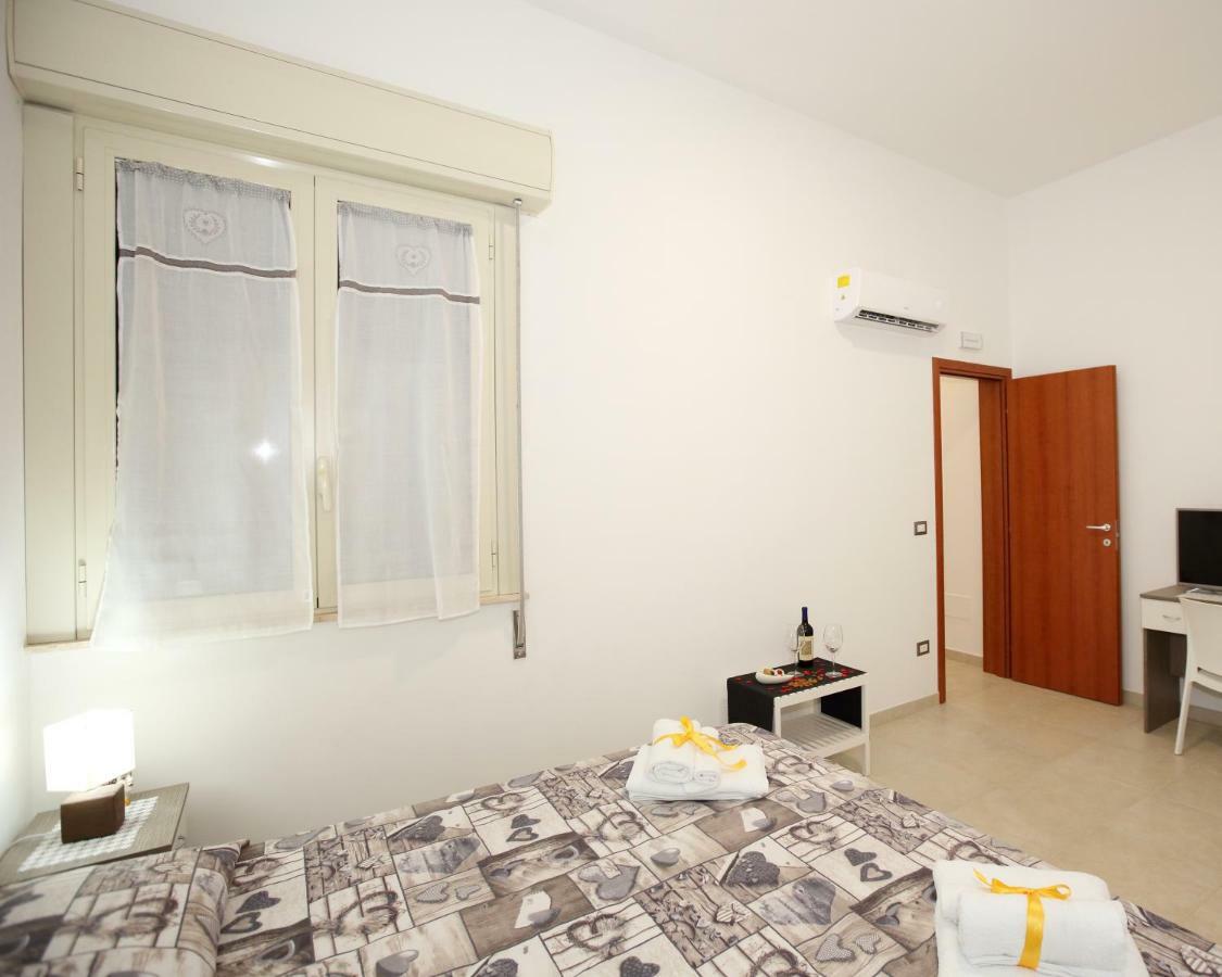 La Casa Di Cristina Apartment Авола Екстериор снимка