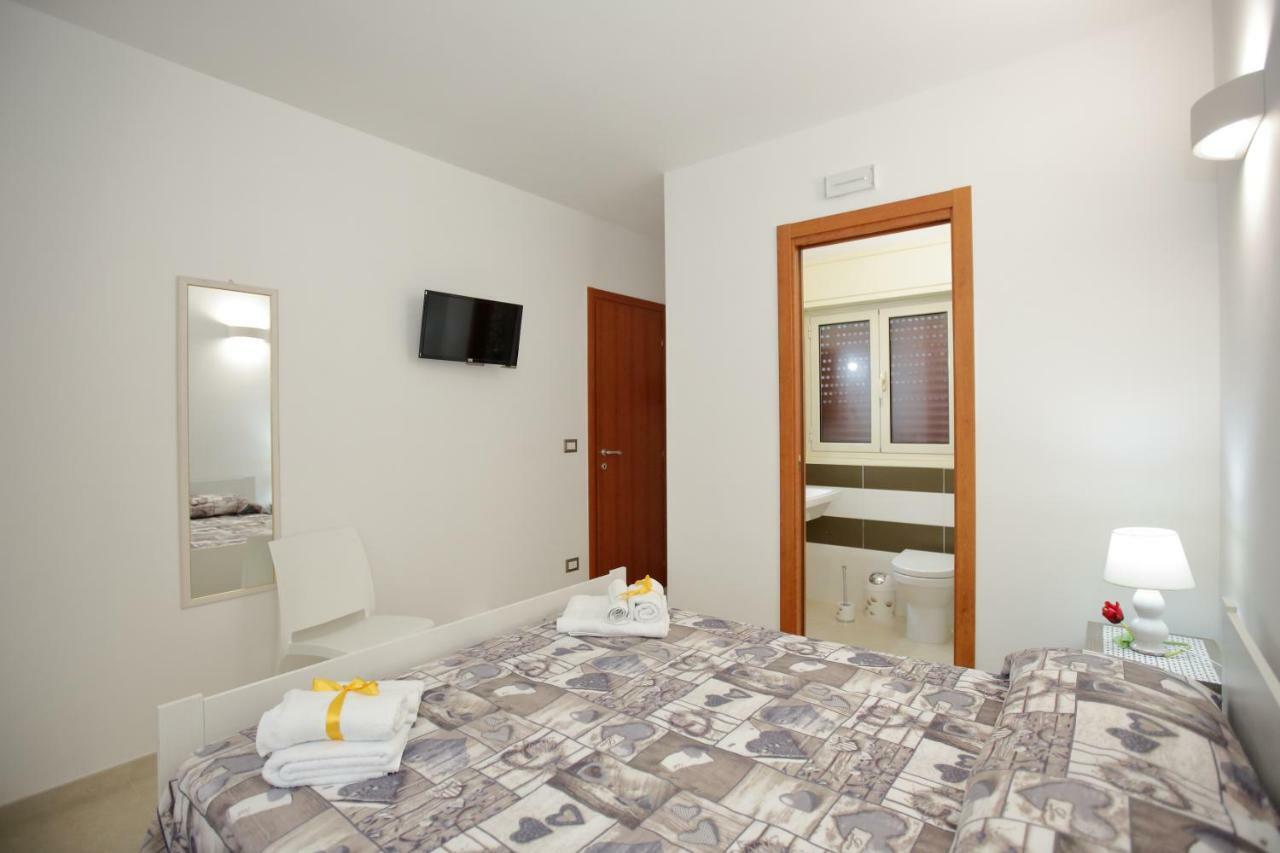 La Casa Di Cristina Apartment Авола Екстериор снимка