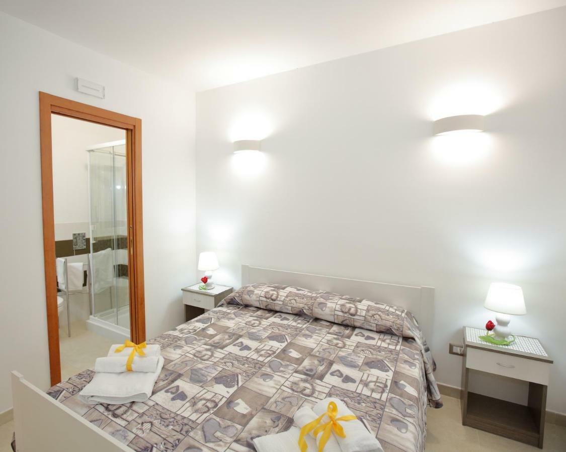 La Casa Di Cristina Apartment Авола Екстериор снимка